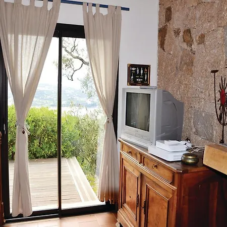 Semesterbostad Three-bedroom Holiday Olmeto With A Fireplace 06